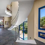 Themis Private Villa, Swimming Pool & Jacuzzi