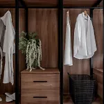 Theros Luxury Apartment