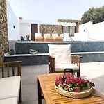 Valantina'S & Mannouel Lardos Luxury Villas