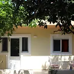 Philoxenia Hotel & Studios