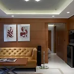 Bellevue On The Beach Suites
