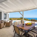Villa Zafira - Seaview Manor With Heated Pool