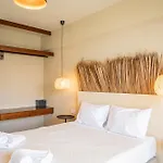 Atma Beach Rooms & Suites