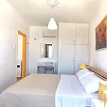 3Rd Floor Apartment In Town With Sea View