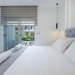 Rhodes Center Luxury Suite