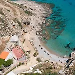 Stone Luxury Suites - Adults Only