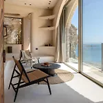 Stone Luxury Suites - Adults Only