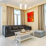 Themis' Urban Residence
