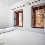 Alexandras Stone House