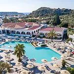 Hotel Niriides Beach