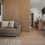 Cactus Suites