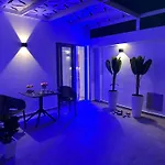 Castelo View Luxury Apt