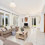 Villa Afrodite Classico