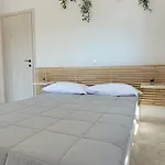 20 B New Apartment