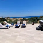 Alexa Luxury Suites