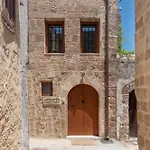 4 Bedroom Luxury Home - Villa Sozoe
