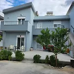 Tina'S Studio