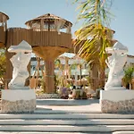 Alia Suites And Spa