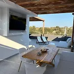 Armonikon Pool Villa