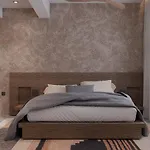 F Fine Suites - Adults Only