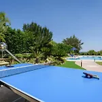 Villa Clive By Villa Plus