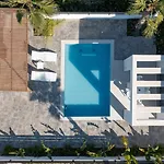 Villa Salty Sun 2