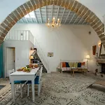 Mandarin Greek Traditional Home