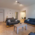 Berry Apartment