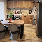 Oinos Luxury Apartment