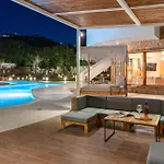 Hamilton Grand Villa