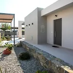 Kiki Luxury Villa