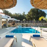 Aiora Luxury Villas