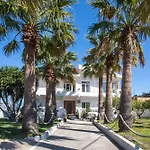 Malibu Villa