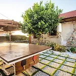 Old Nest House