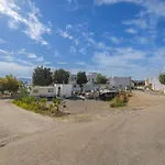 Haraki Mare Studios Beach Front
