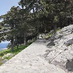 Lindos Esel Suites