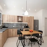 Asterashouse