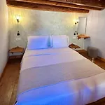 Midgard Suites