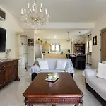 Sunny Palm Villa