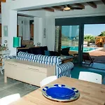 Villa Fenia