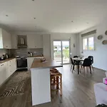 Kiki And Cocos Beach House