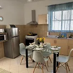 V&G Cozy Home, Pilona Village