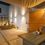 Iriada House