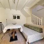Otc Mini Suites Old Town