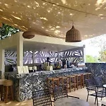 Oceanis Park Hotel