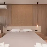 M & S Villa - 4 Bedroom Villa With Heated Pool