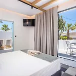 Cactus Suites