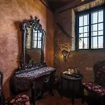 S.Nikolis' Historic Boutique Hotel