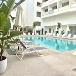 Acandia Hotel