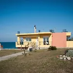 Beach Villa Kalavarda